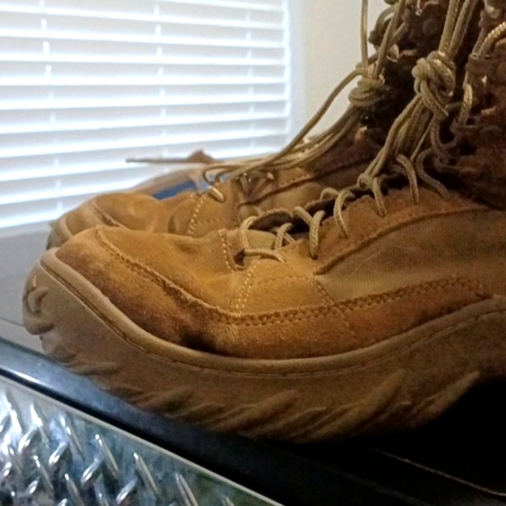 Oakley combat boots